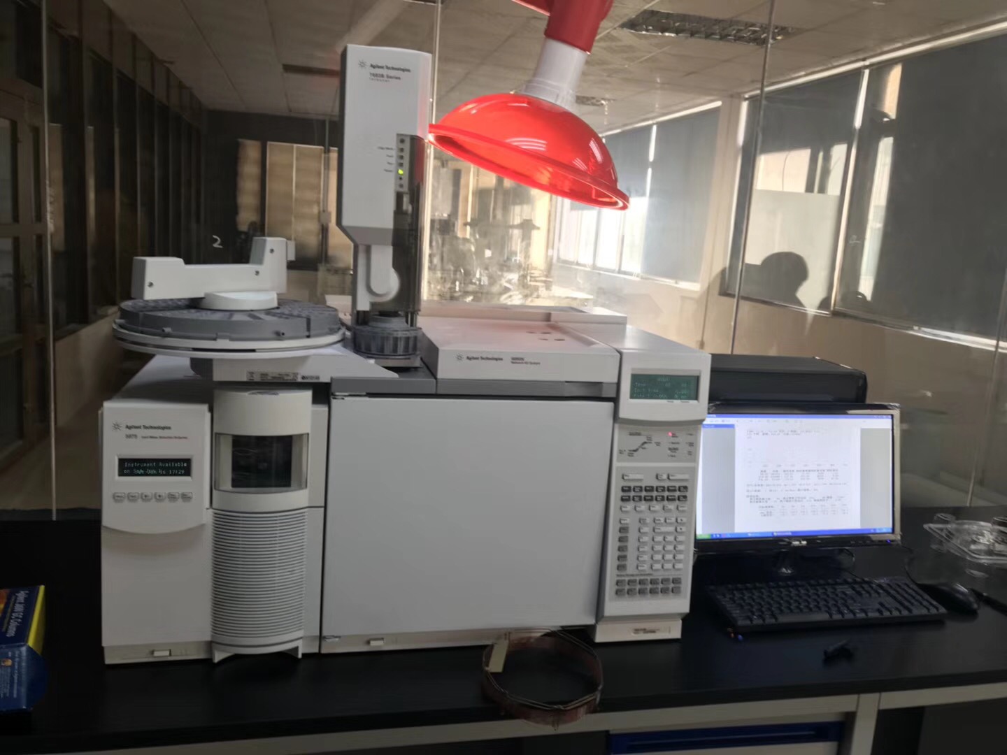 東莞某實驗室購買我司安捷倫 GCMS 6890N-5975安裝調(diào)試完畢。