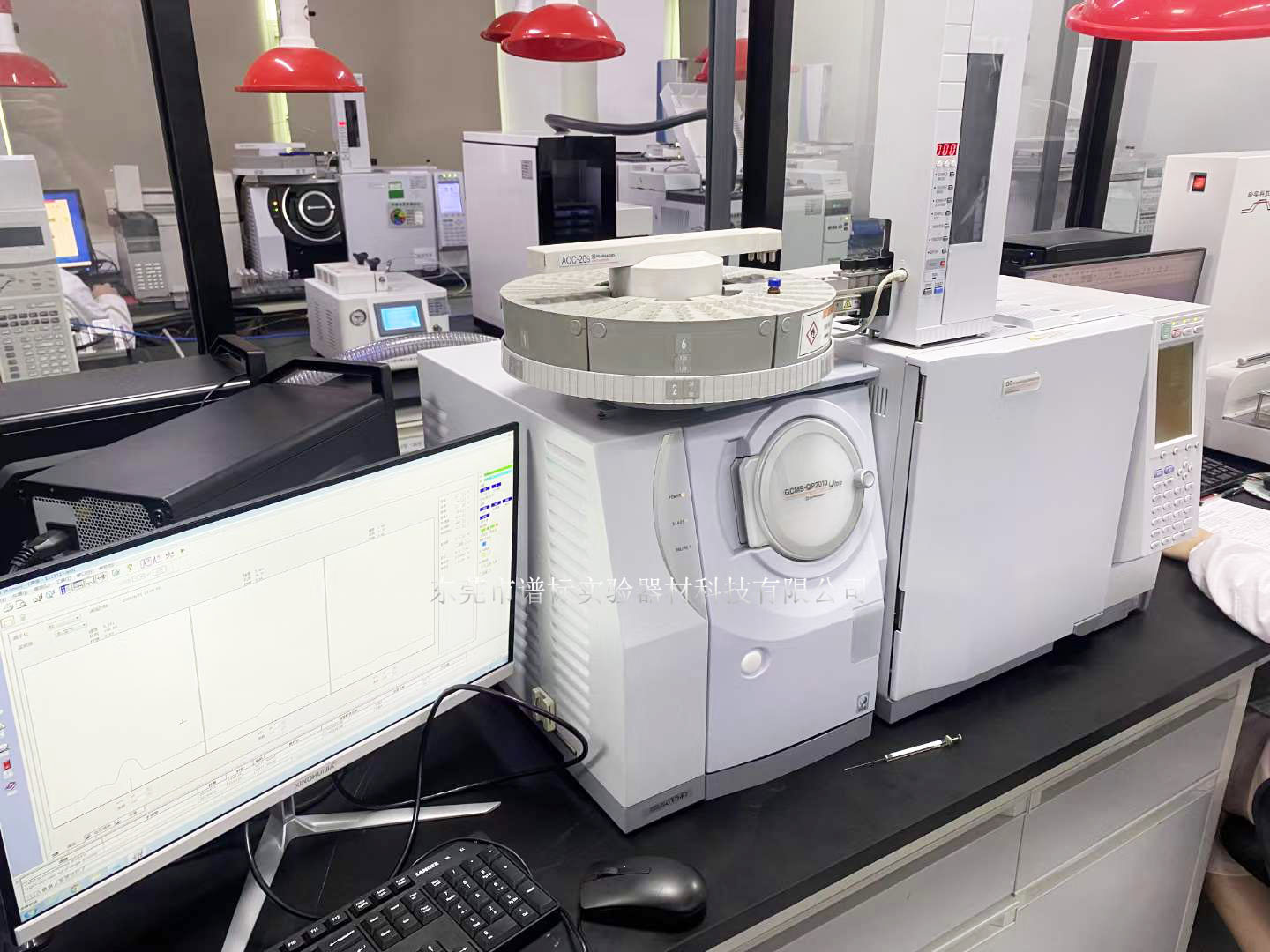 島津氣質聯(lián)用儀GCMS QP2010ultra 19日在深圳某檢測公司安裝調試